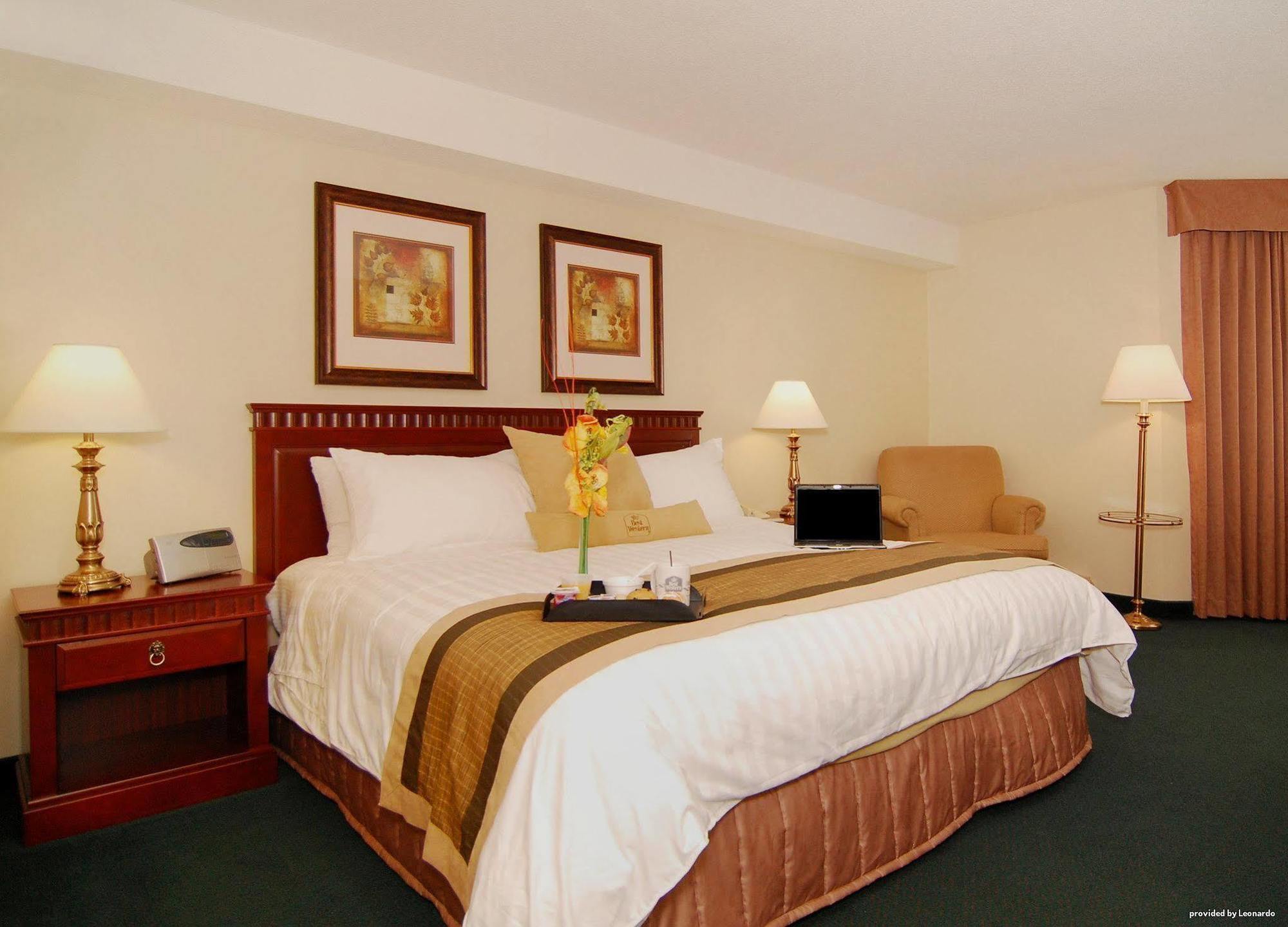 Best Western Plus Cambridge Hotel Стая снимка