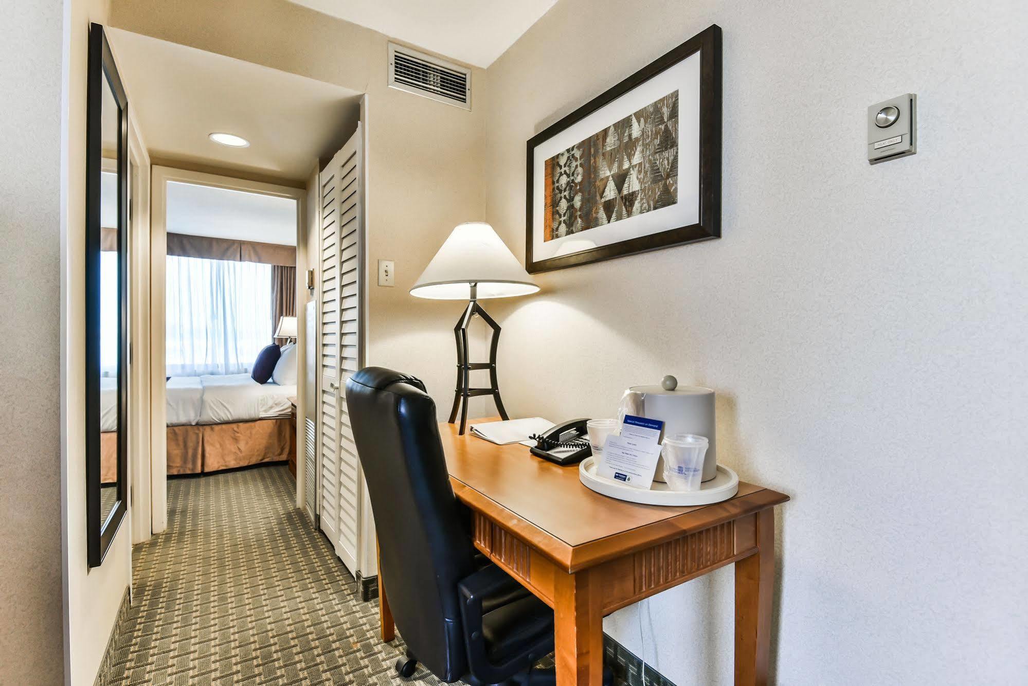 Best Western Plus Cambridge Hotel Екстериор снимка